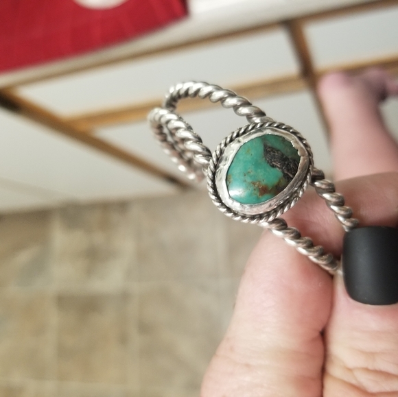 Braclets - Picture 2 of 3